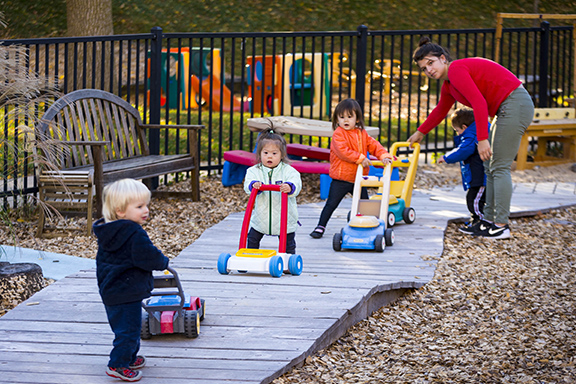 Discovery Garden - kids strolling